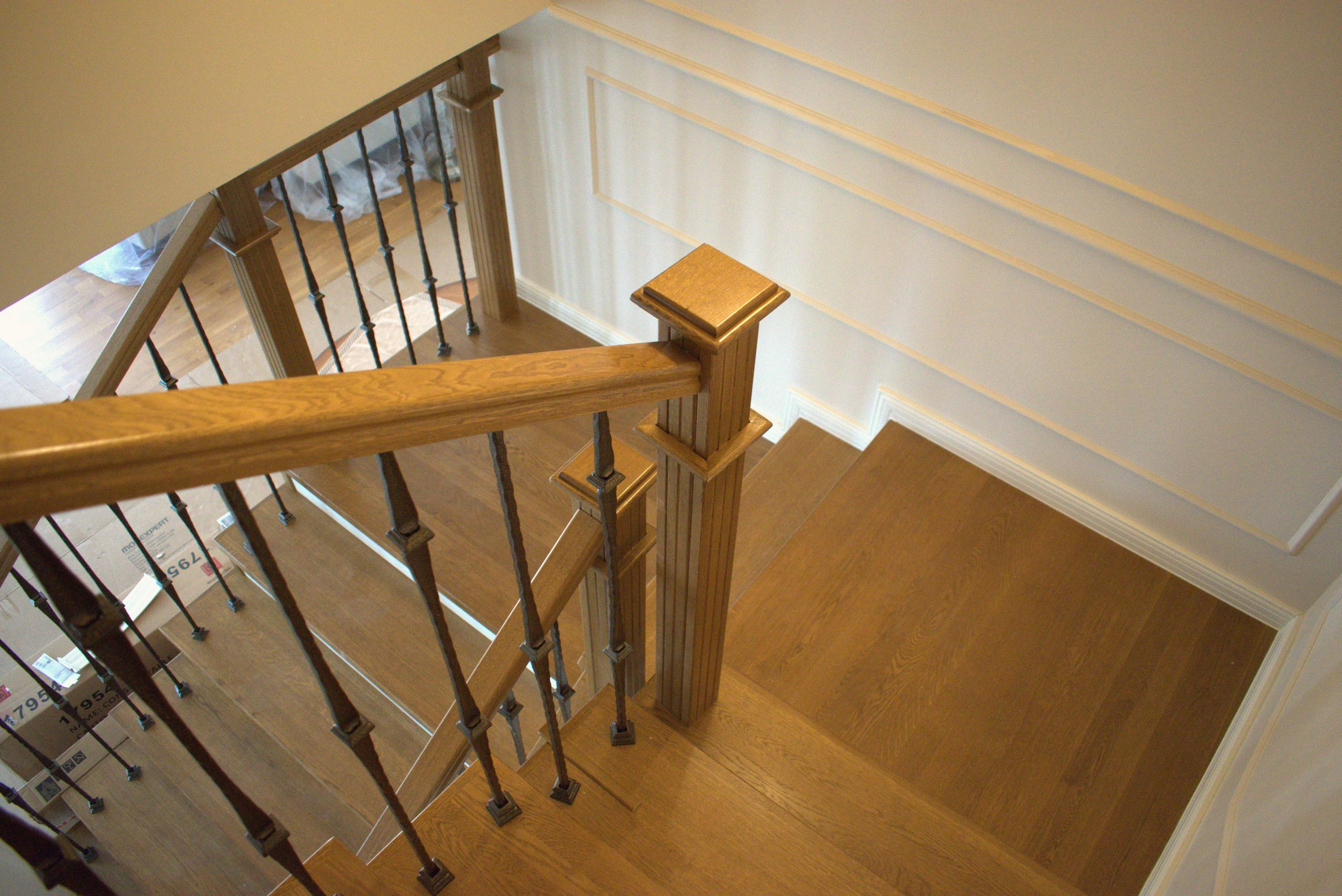 Scara interioara cu balustrada Lemn Design