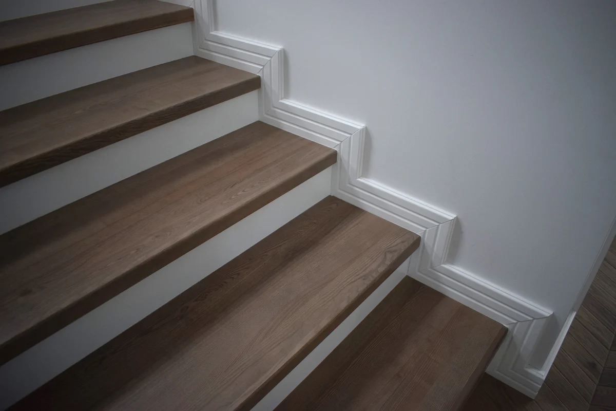 Detalii close-up scara din lemn pentru locuinta