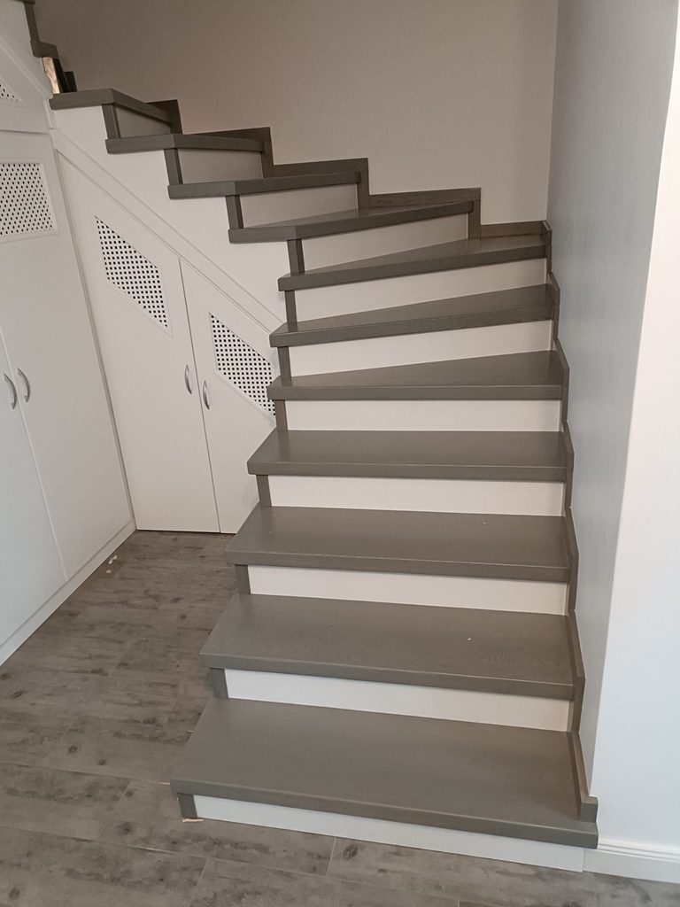 Model scara interioara Lemn Design
